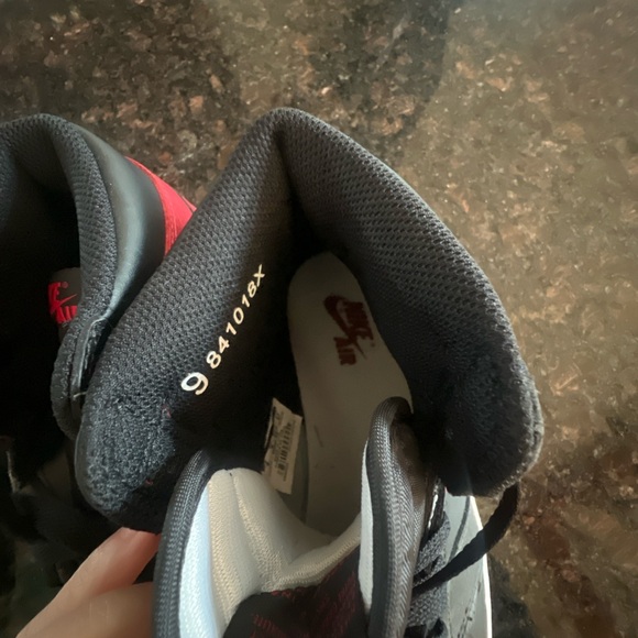 Jordan 1 bred size 9 new - Picture 11 of 14